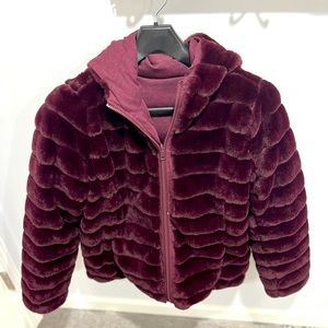 New York & Co Faux Fur coat